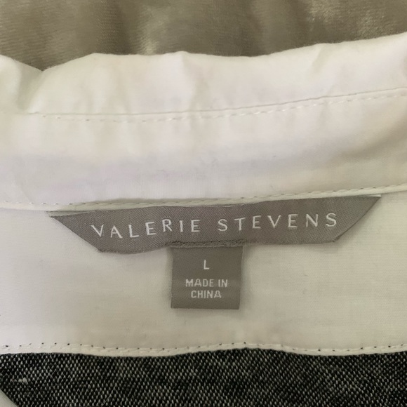 D O N A T E D Valerie Stevens size large sweater shirt faux layered look - Picture 4 of 7